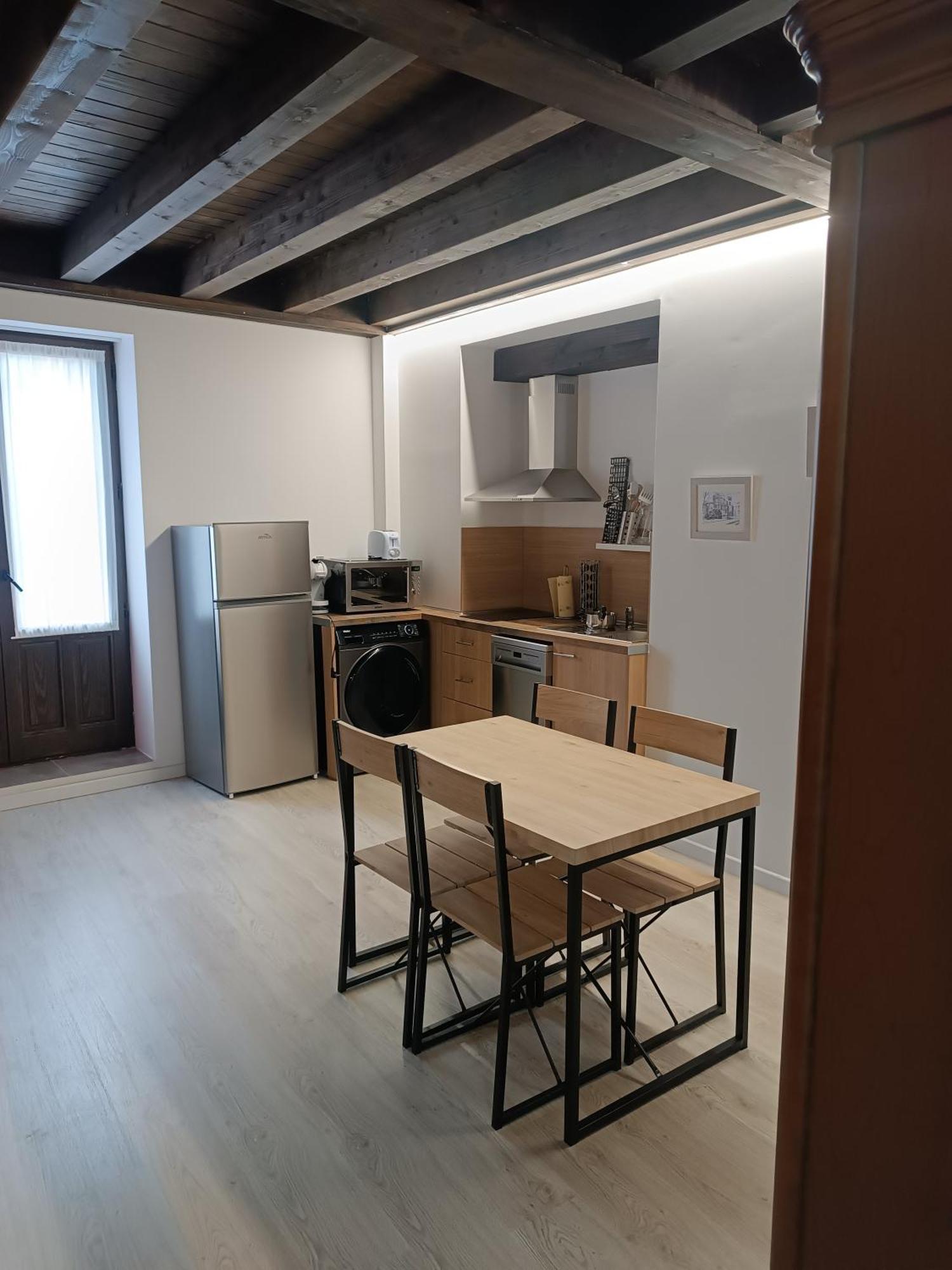 Apartamentos Turisticos Avila Puerta Del Puente 1-3 Exterior foto